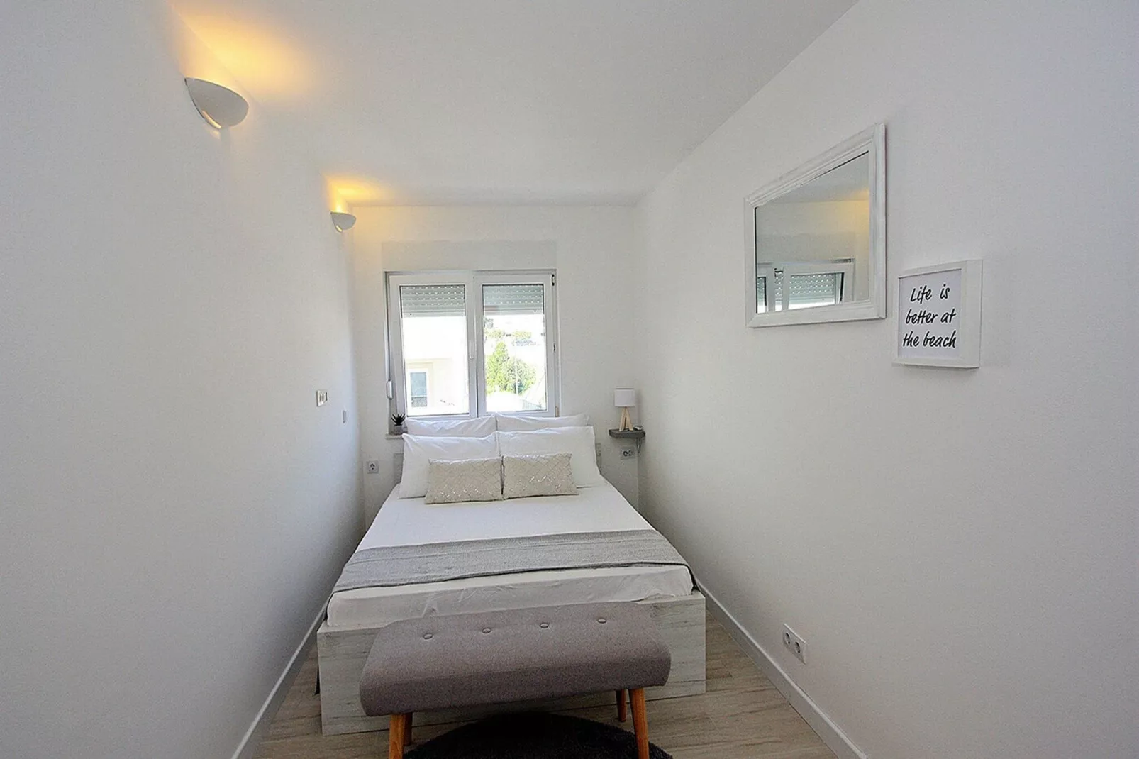 Apartments Tomy - One Bedroom Apartment with Balcony and Sea view (Apartment 1)-Bedroom