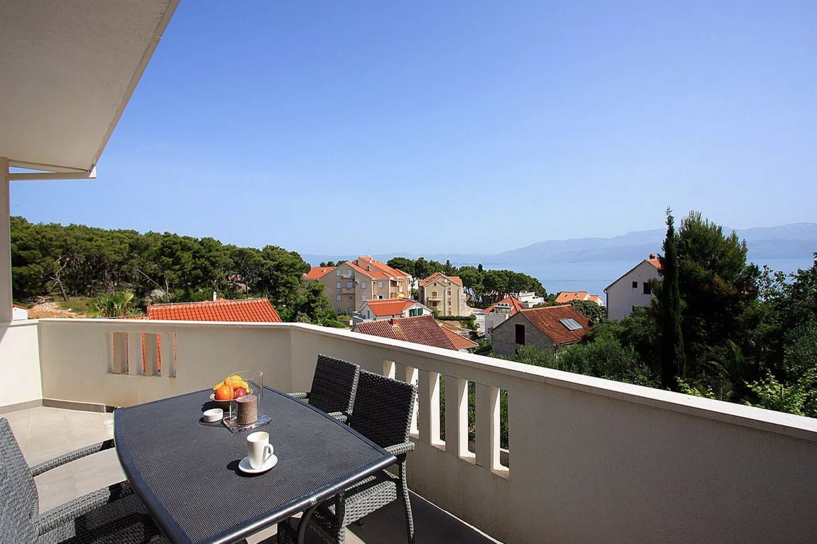 Apartments Tomy - One Bedroom Apartment with Balcony and Sea view (Apartment 1)-Terrace