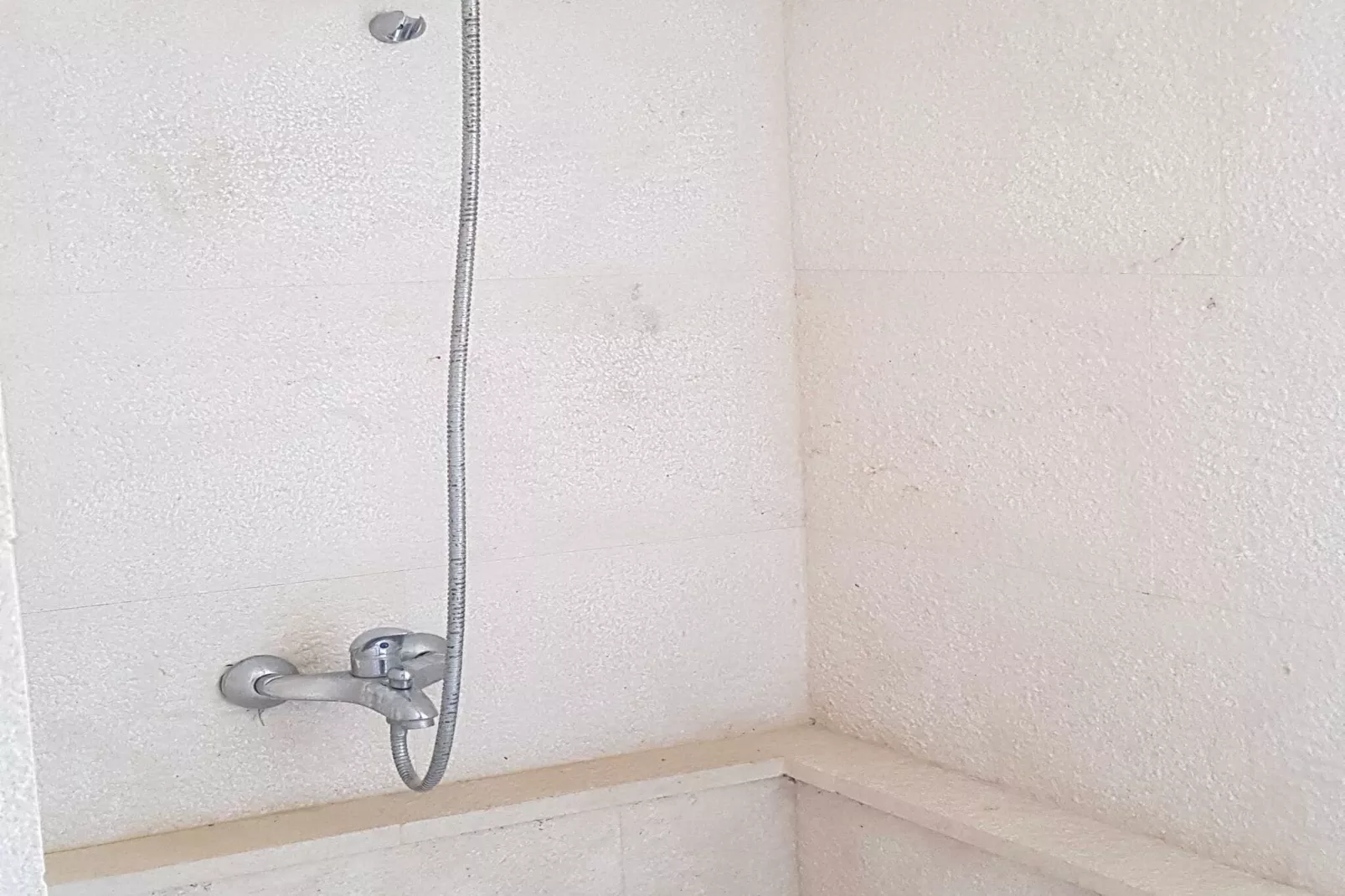 Apartments Tomy - One Bedroom Apartment with Balcony and Sea view (Apartment 1)-Bathroom