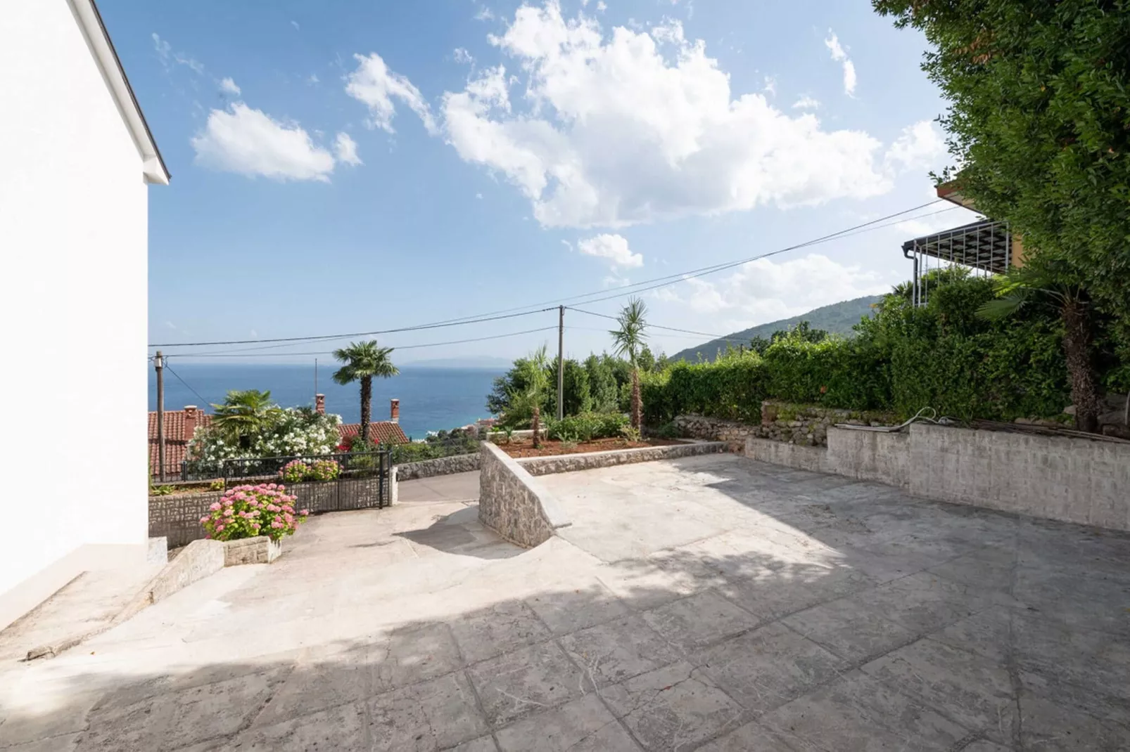 Apartment Sanja Opatija - Two bedroom apartment with Terrace and sea view-Extérieur