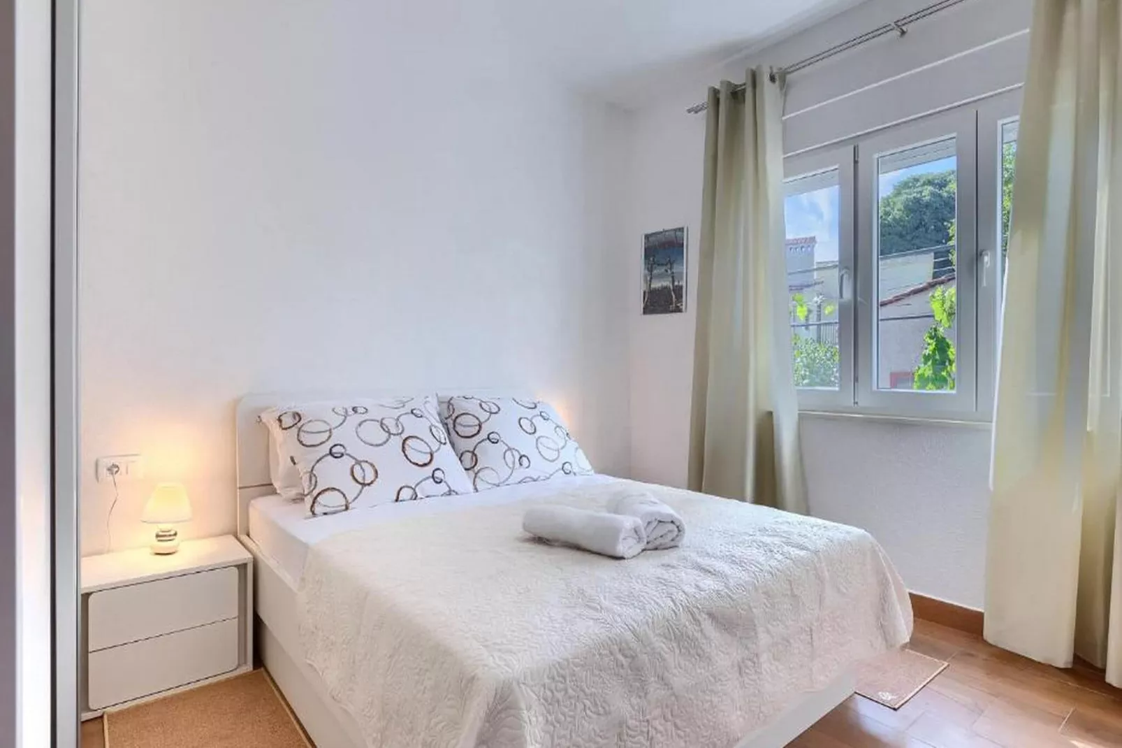 Holiday house Chill out Loborika - Two Bedroom Holiday Home with Terrace-Chambre