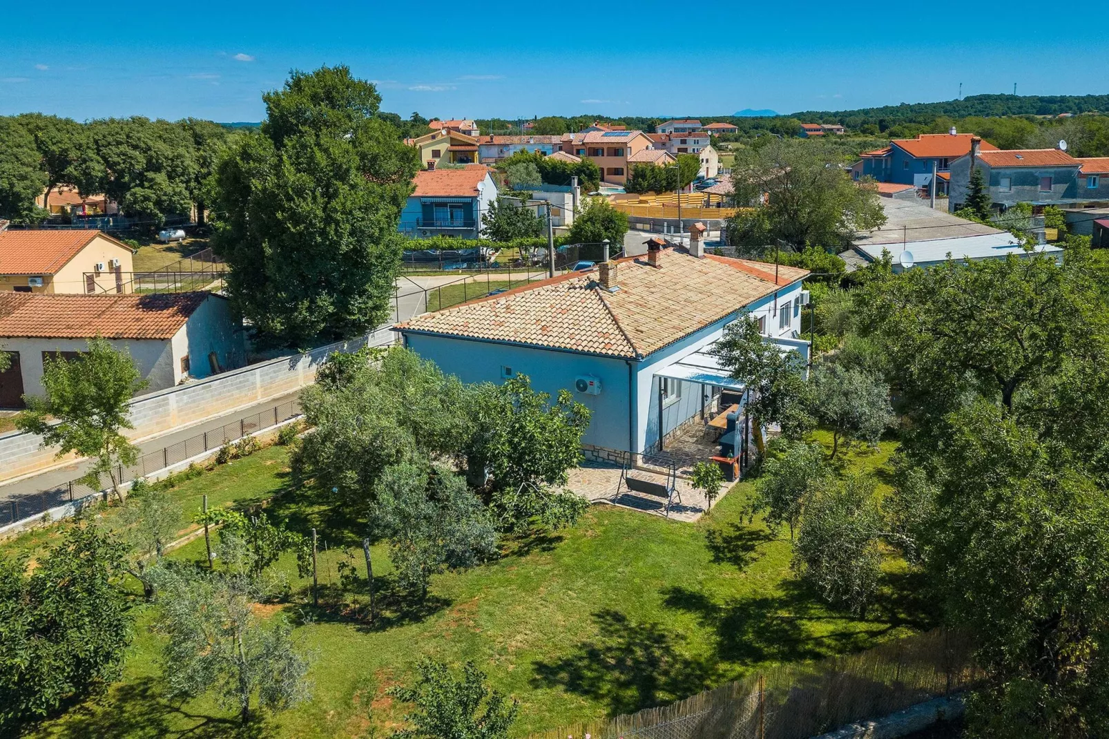 Holiday house Chill out Loborika - Two Bedroom Holiday Home with Terrace-Jardin d'été