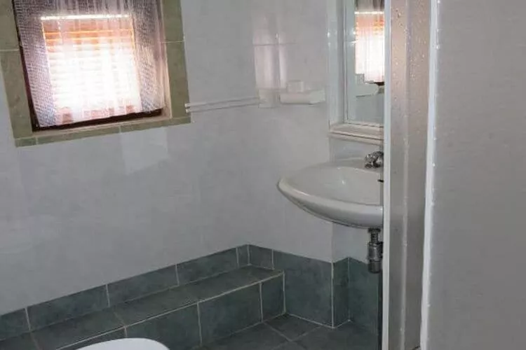 Zora Holiday home - Two Bedroom Holiday Home with Terrace-Bathroom