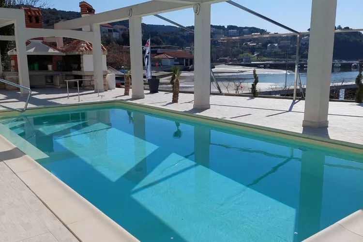 Apartment Marta - One Bedroom apartment with sea view-Schwimmbad
