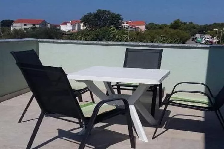 Apartments Mlikota - One Bedroom Apartment with Terrace - A4 59674-Terrasse