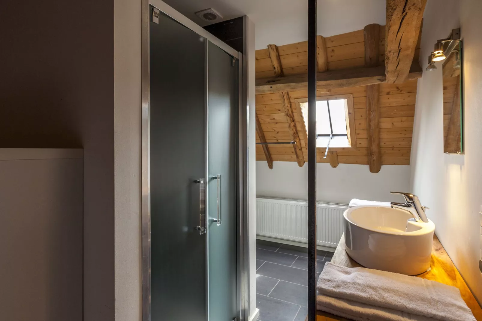 Stalvleugel-Bathroom