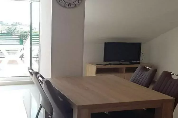 Apartments Mlikota - One Bedroom Apartment with Balcony - A5 59675-Indoor