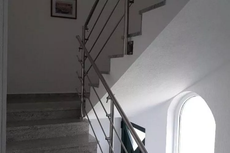 Apartments Mlikota - One Bedroom Apartment with Balcony - A5 59675-Indoor