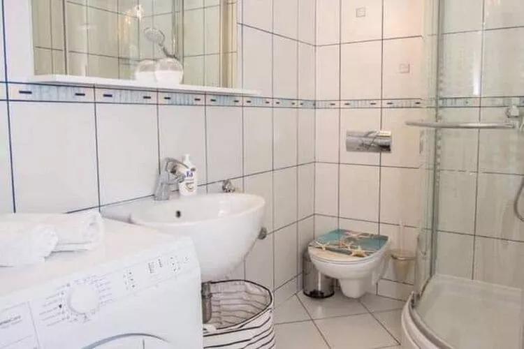 Apartment La Eva Pag - One Bedroom Apartment with Balcony and Sea view-Bathroom