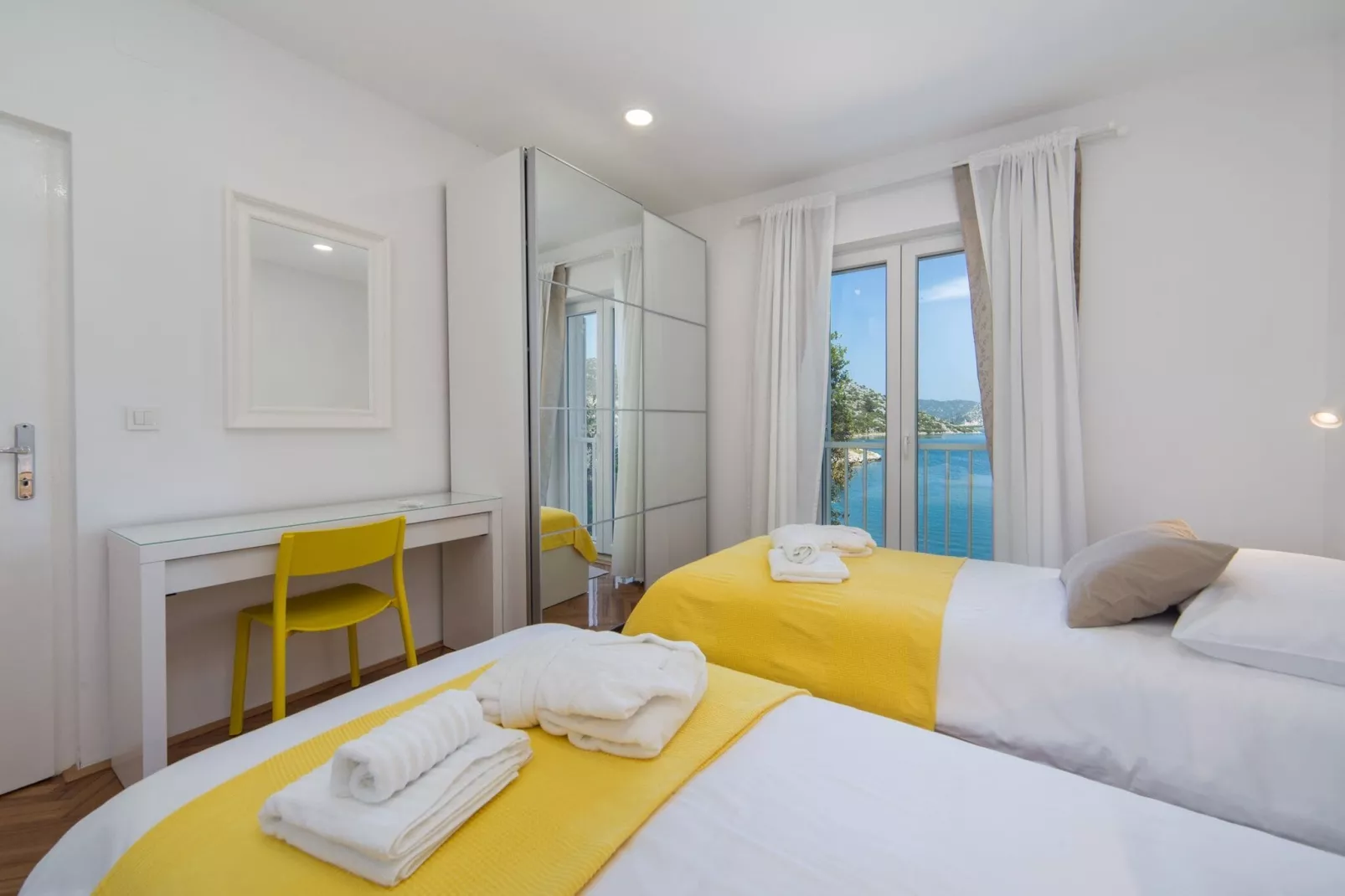 Apartments Ema-Two Bedroom Apartment with Sea View ( Perla )-Bedroom