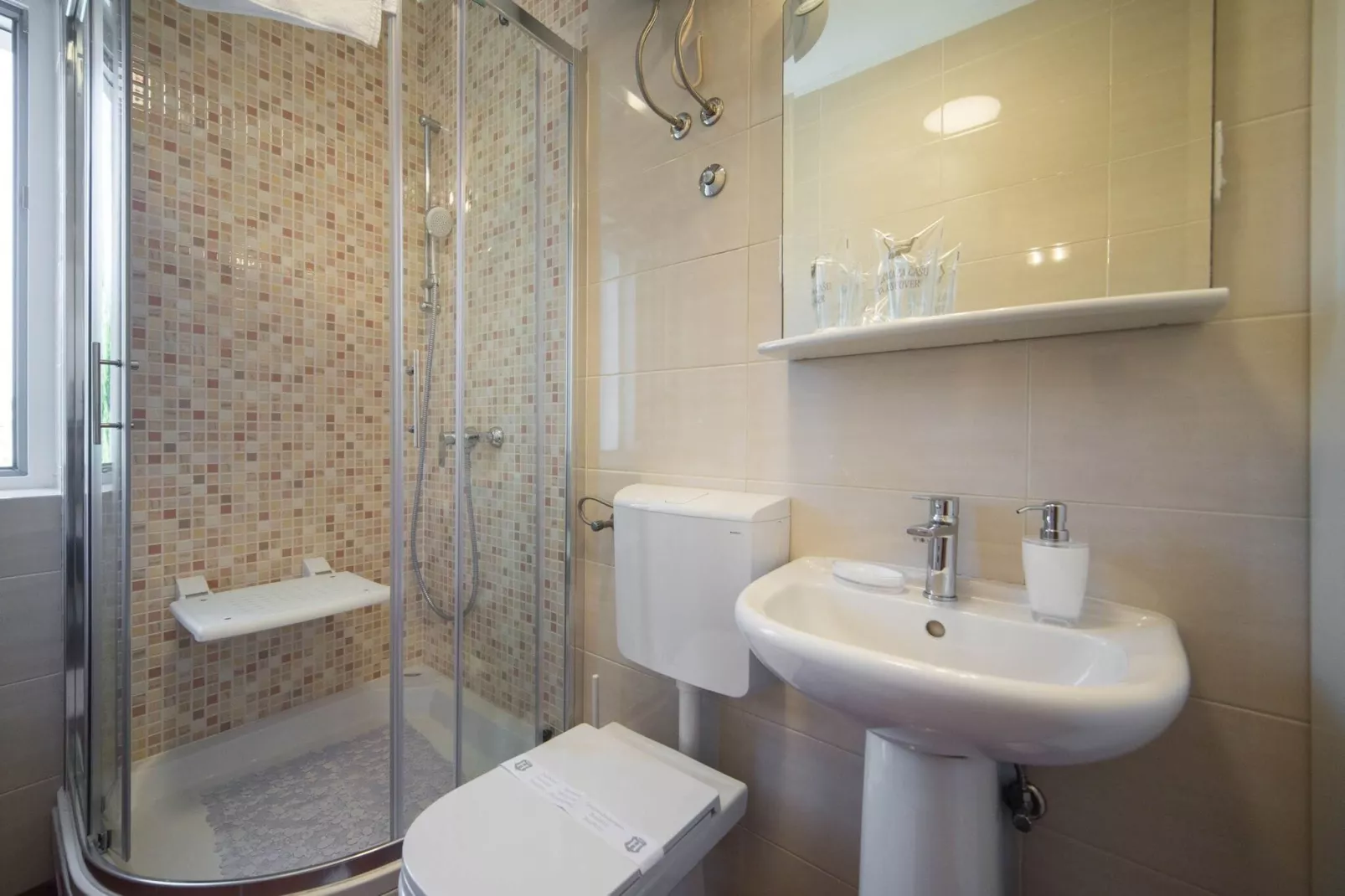 Apartments Ema-Two Bedroom Apartment with Sea View ( Perla )-Bathroom