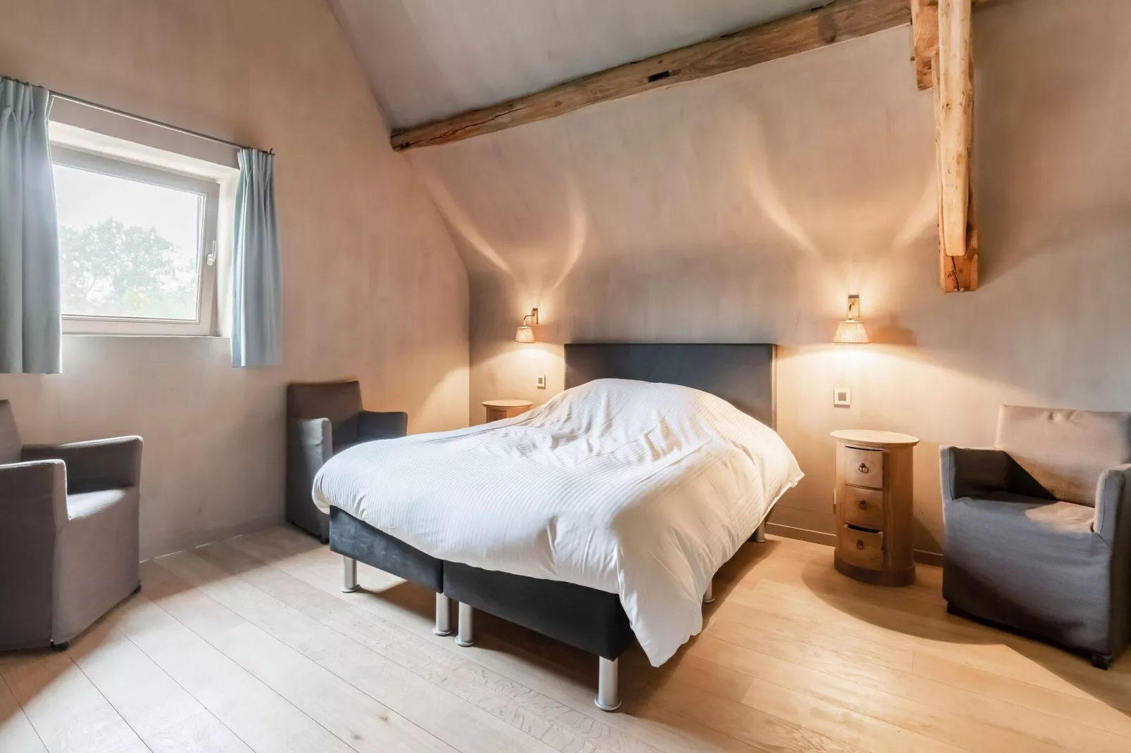 Stokery-Bedroom