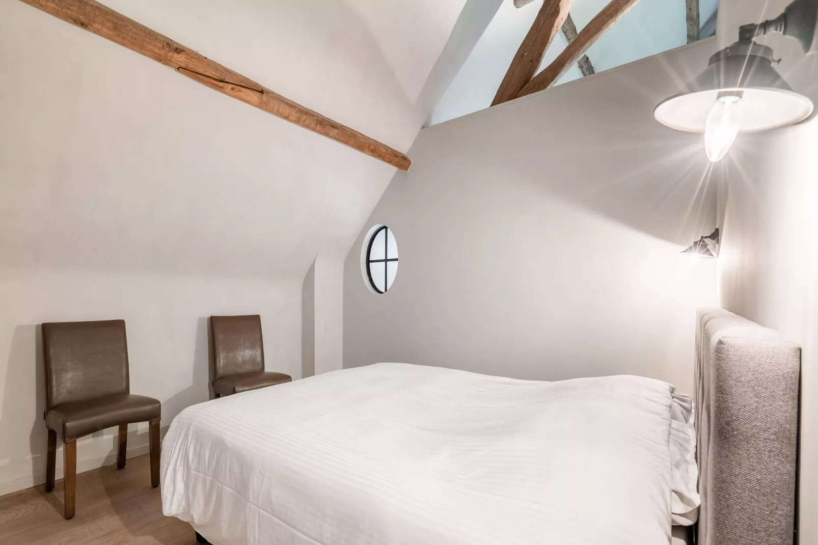 Stokery-Bedroom