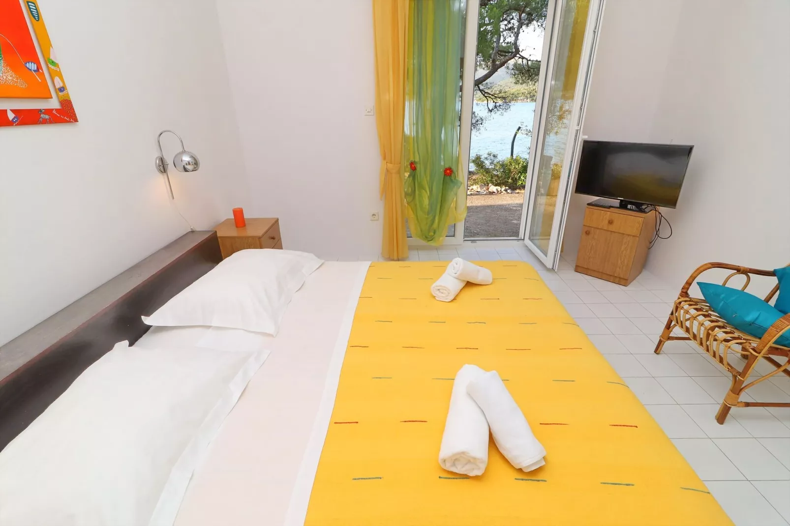 Apartments More & Ja - One Bedroom Apartment with Terrace and Sea View ( 1. istok )-Bedroom