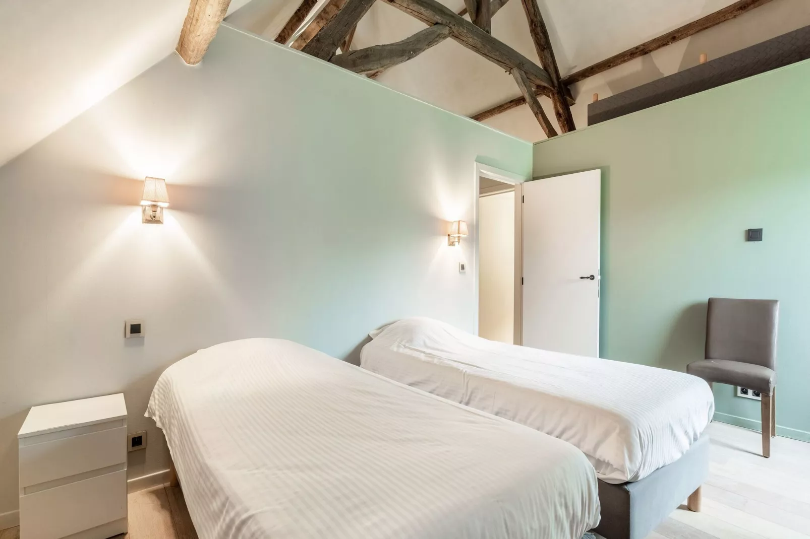 Stokery-Bedroom
