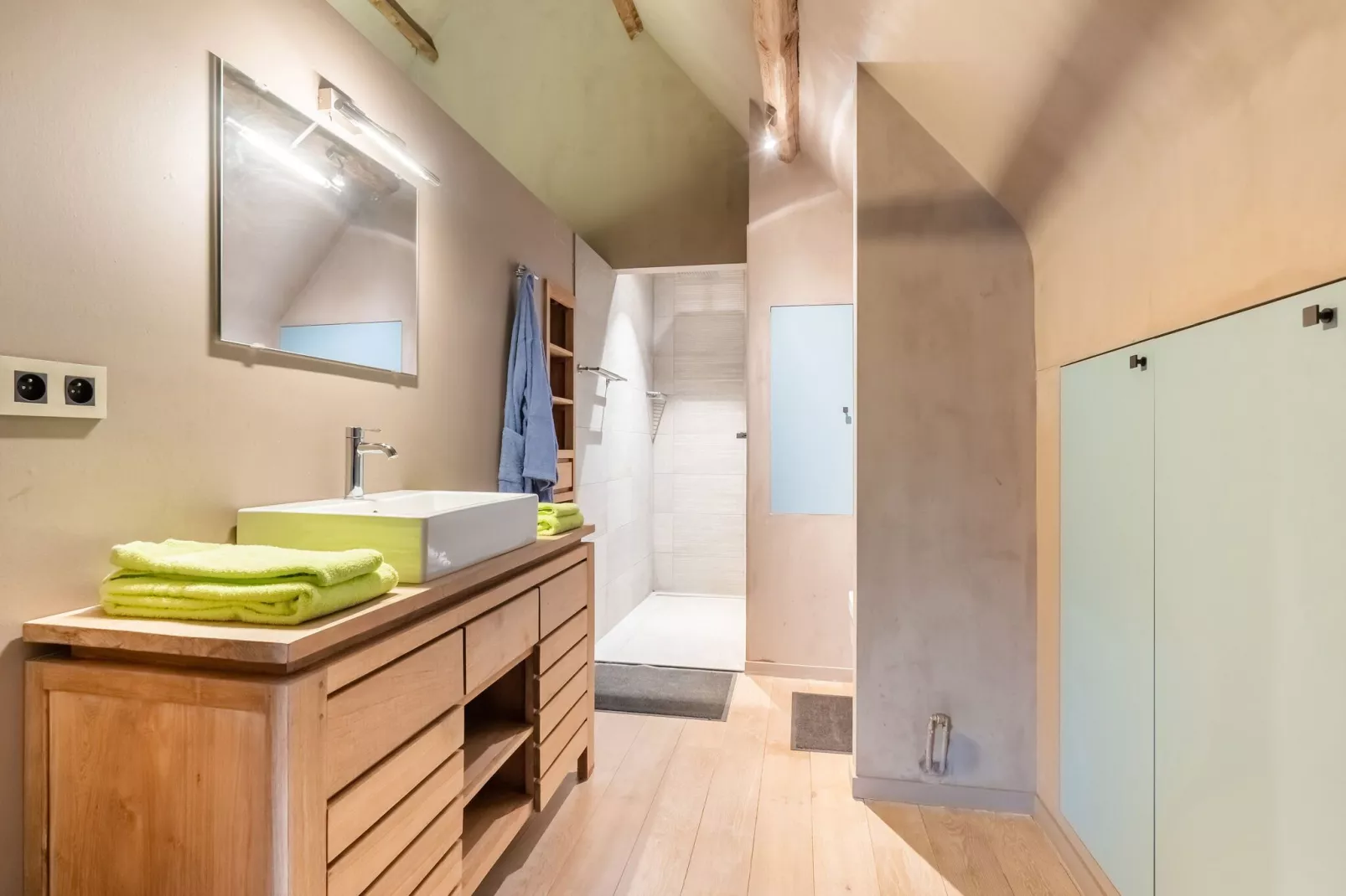 Stokery-Bathroom