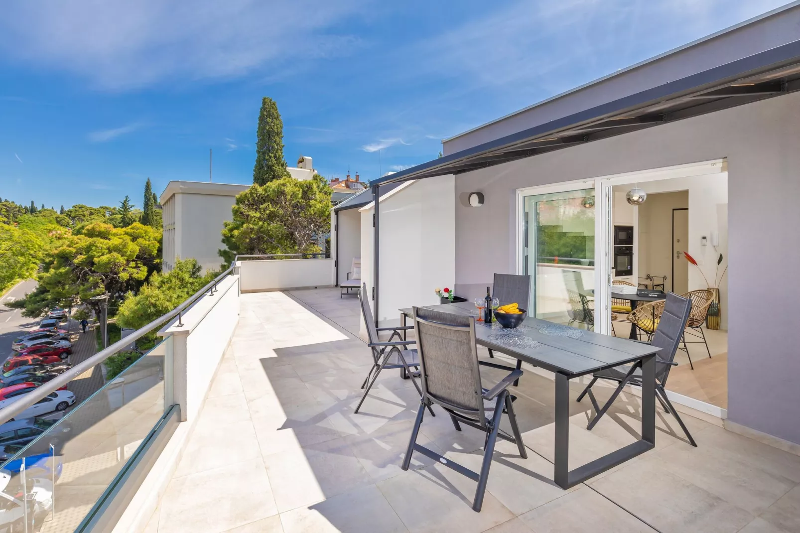 Apartment Life Plus-Two Bedroom Apartment with Terrace-Terrasse