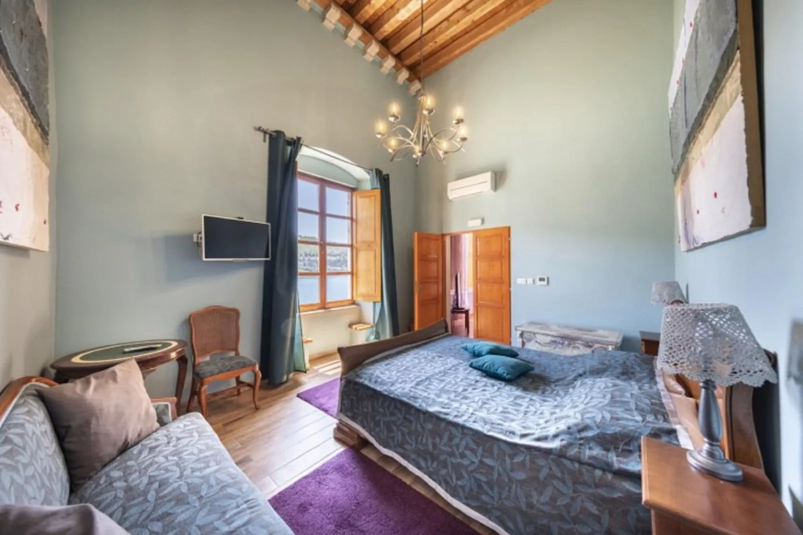 Villa Gradi-Five Bedroom Villa with outdoor Pool-Bedroom