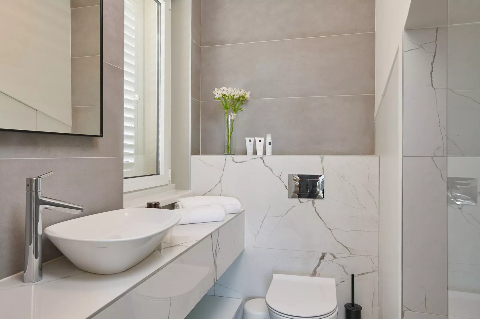 Apartment Blù-Two Bedroom Apartment with Terrace and Sea View-Badezimmer