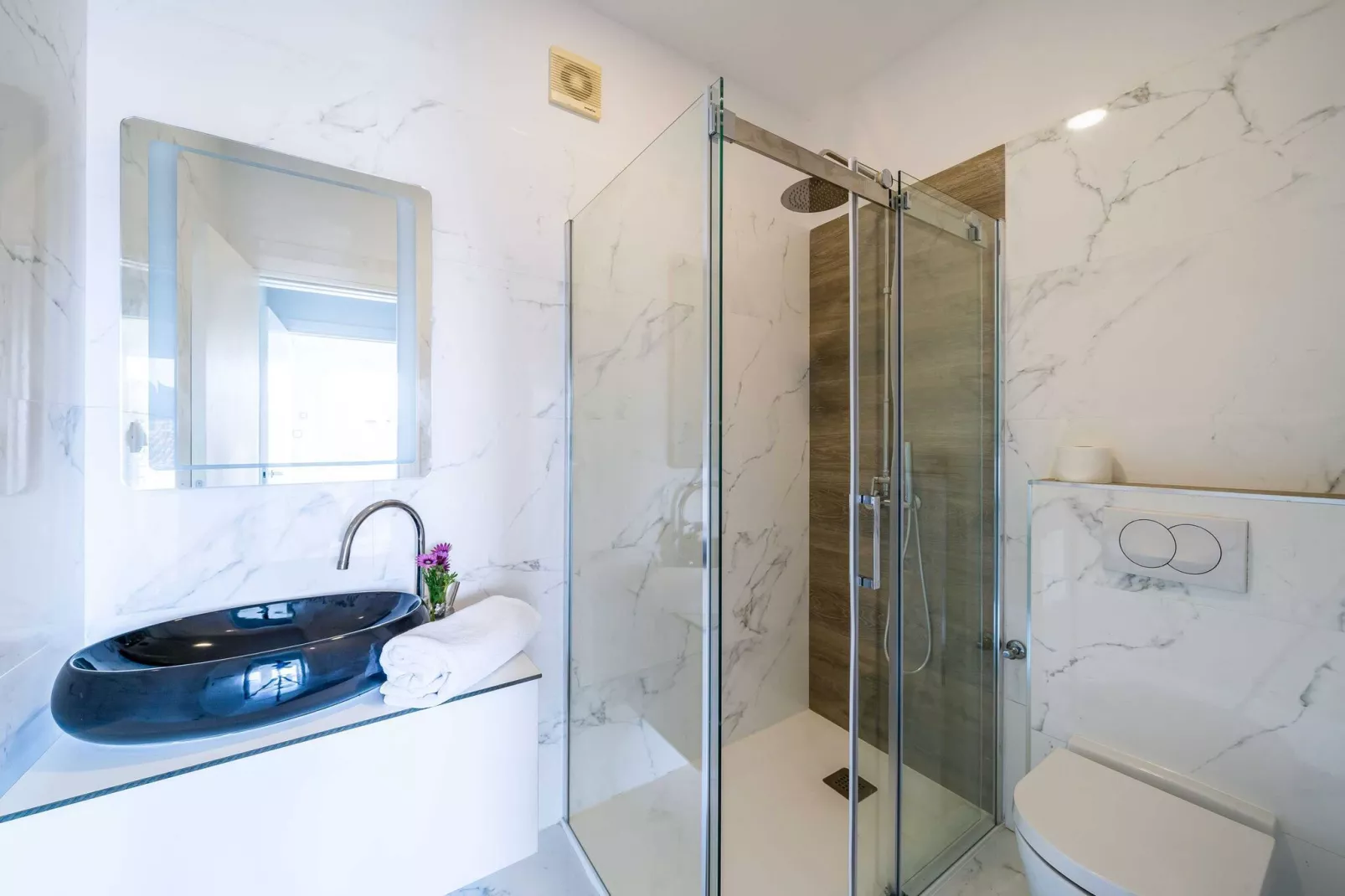 Apartments Tayra - Comfort studio apartment with balcony (BR3)-Bathroom