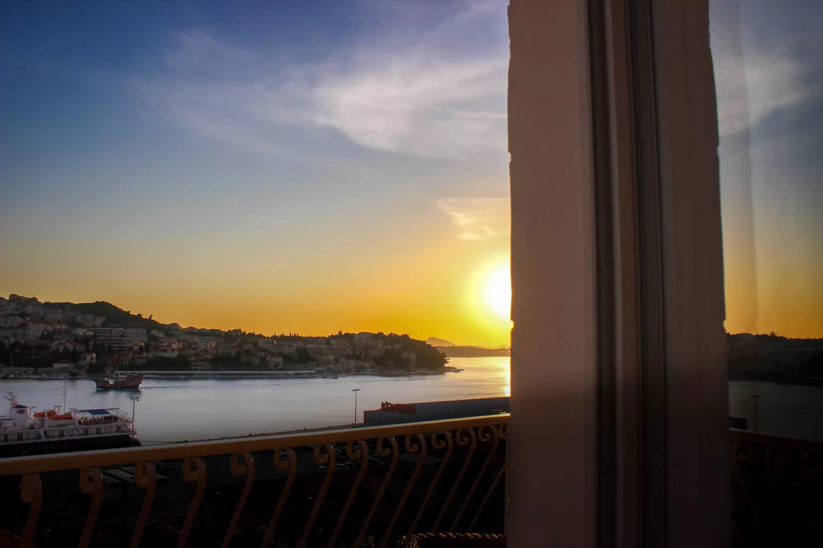 Apartments Tayra - Comfort studio apartment with balcony (BR3)-View