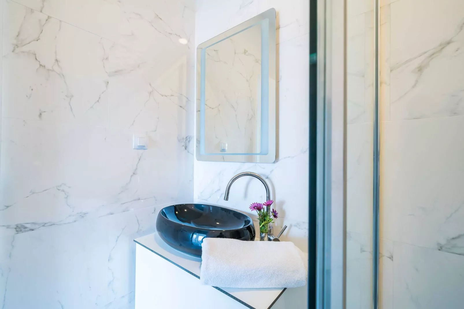 Apartments Tayra - Deluxe studio apartment with terrace (BR4)-Bathroom