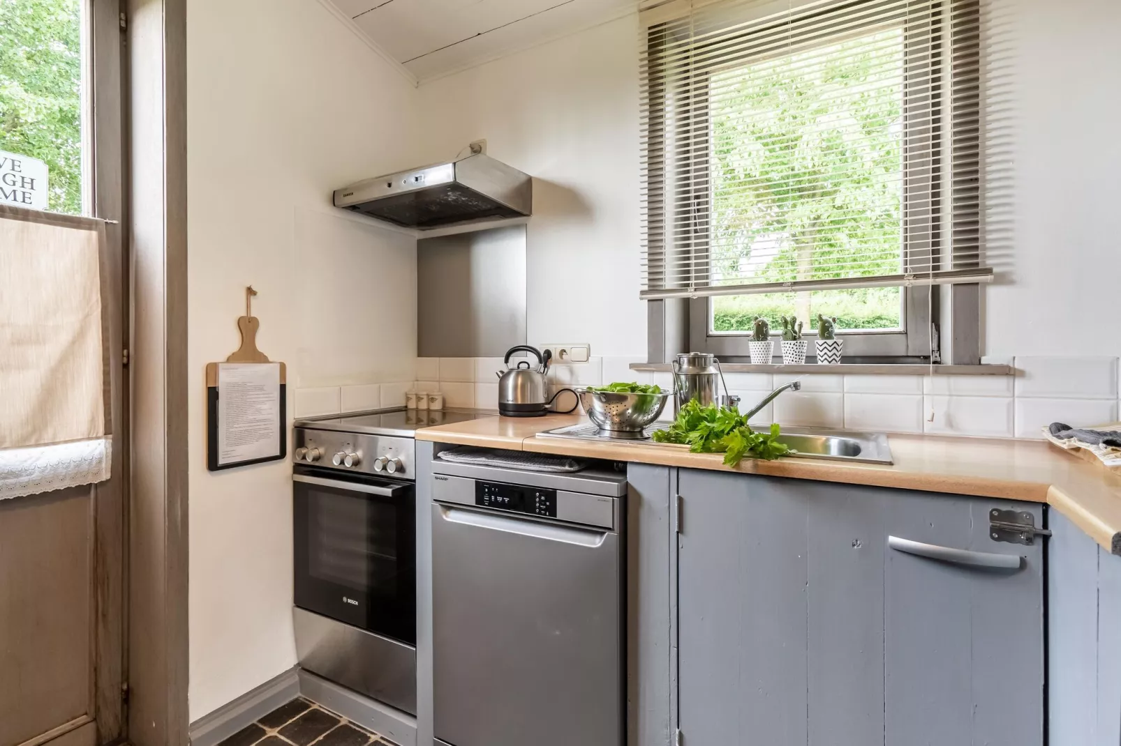Ruytershuys-Kitchen