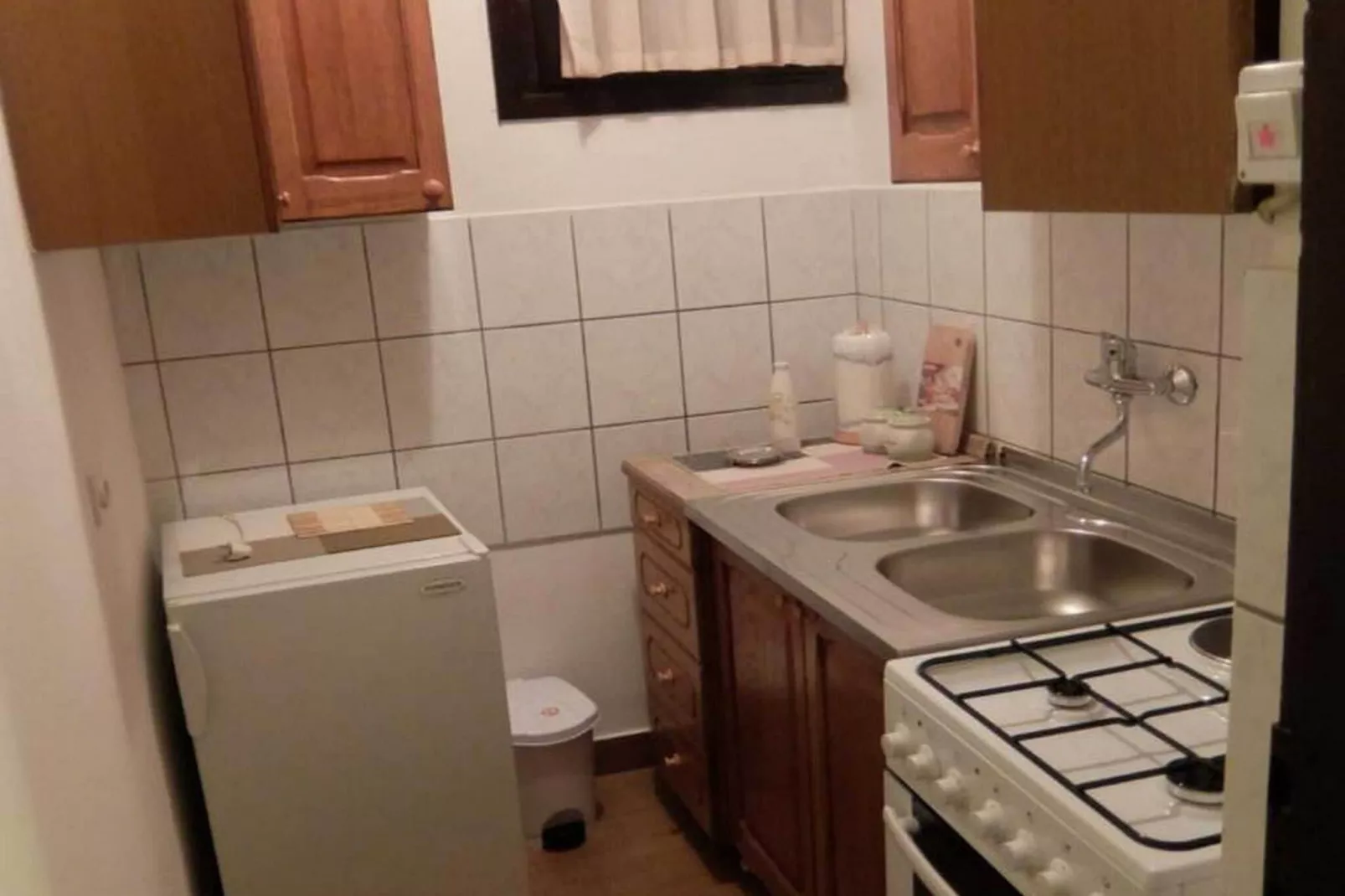 Apartments & Rooms Rendulić - One Bedroom Apartment with Balcony-Cuisine