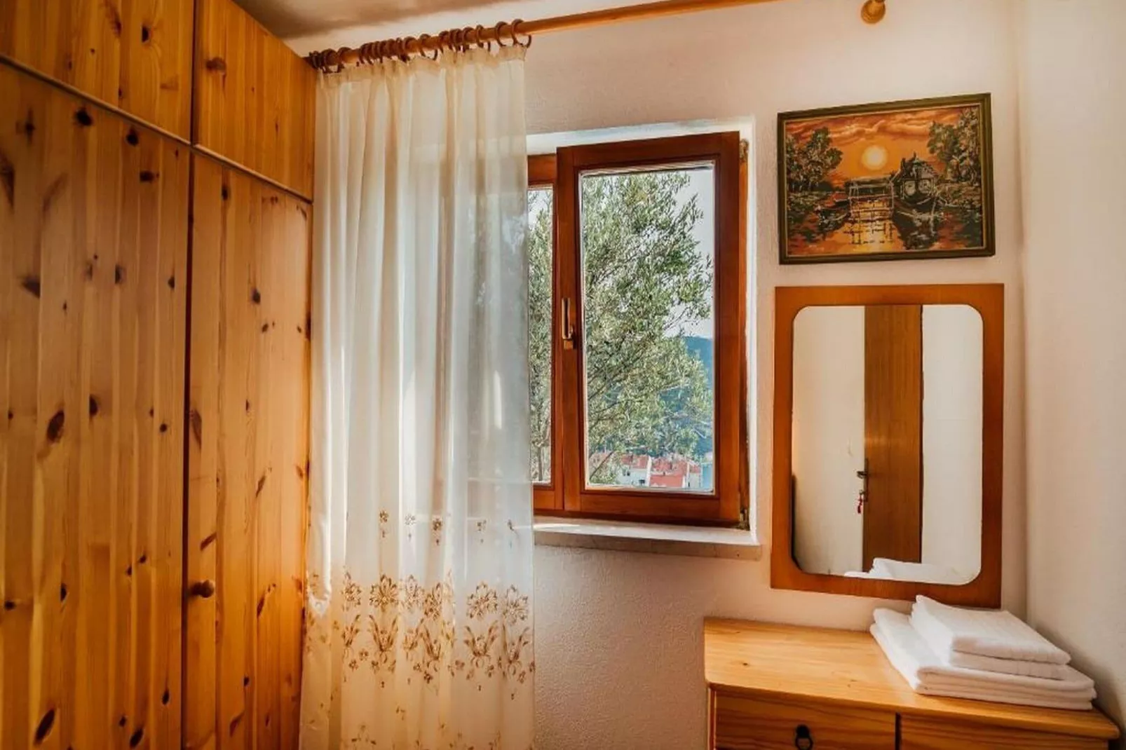 Cottage Ciara - One bedroom Holiday Home with pool and sea view-Bedroom