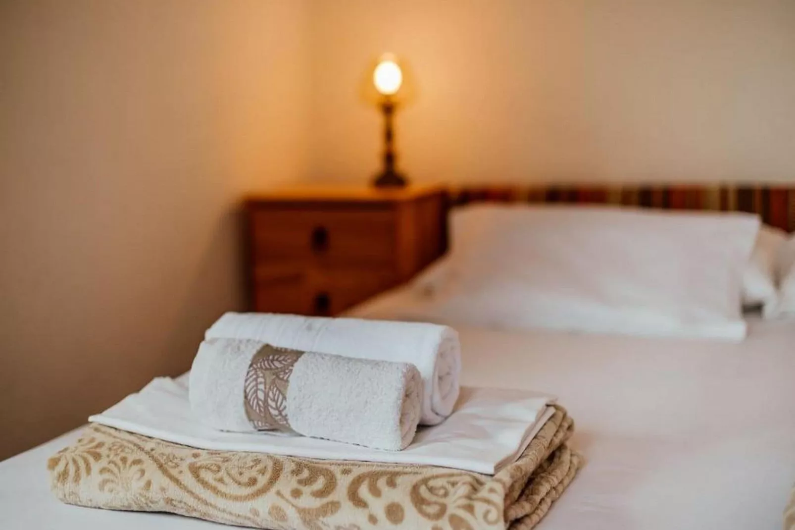 Cottage Ciara - One bedroom Holiday Home with pool and sea view-Bedroom