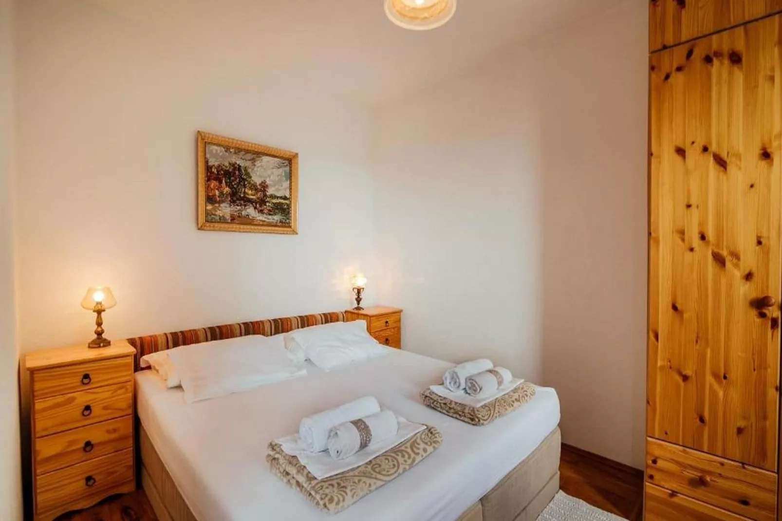 Cottage Ciara - One bedroom Holiday Home with pool and sea view-Bedroom