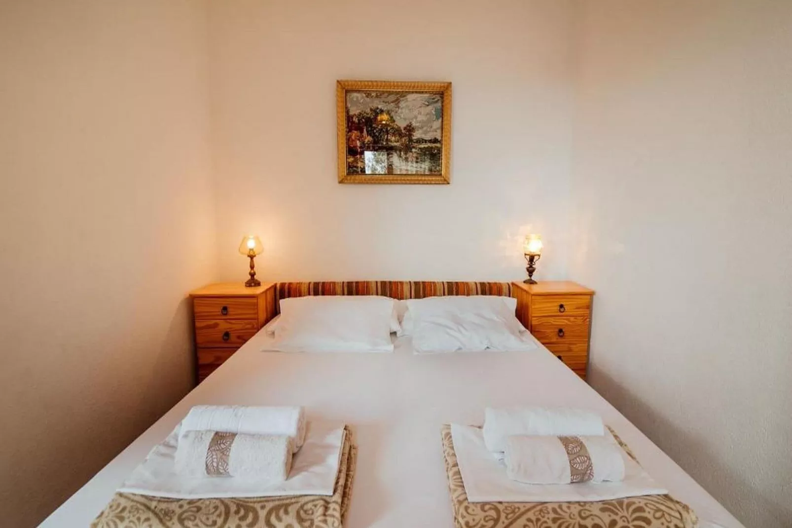 Cottage Ciara - One bedroom Holiday Home with pool and sea view-Bedroom
