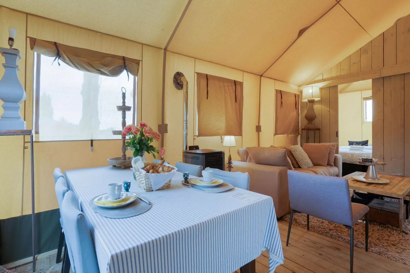 Lodge in de natuur-Dining room