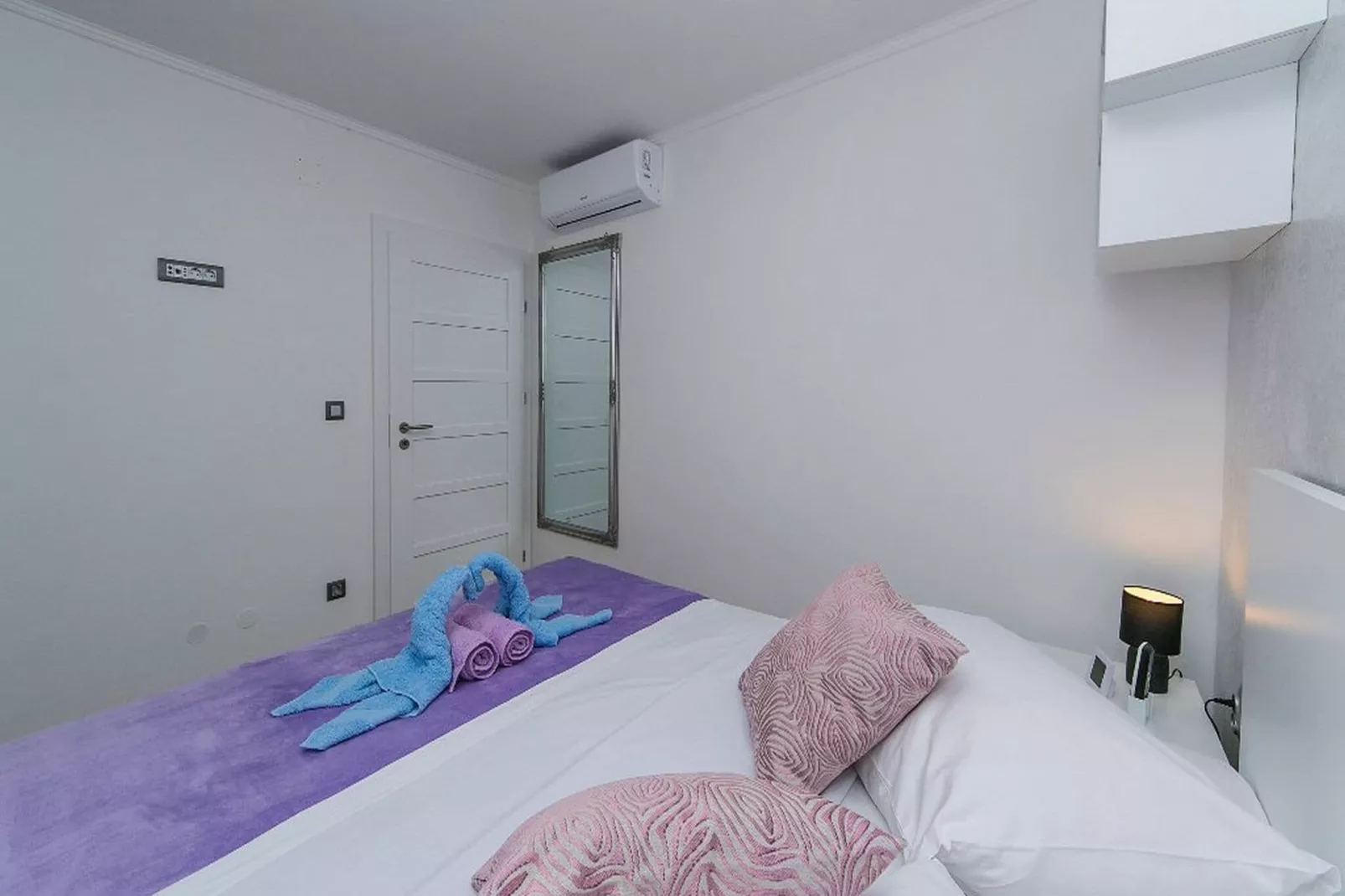 Apartment Papilio  - Two Bedroom Apartment with Terrace-Chambre