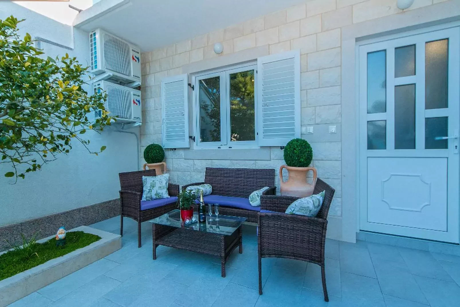 Apartment Papilio  - Two Bedroom Apartment with Terrace-Terrasse