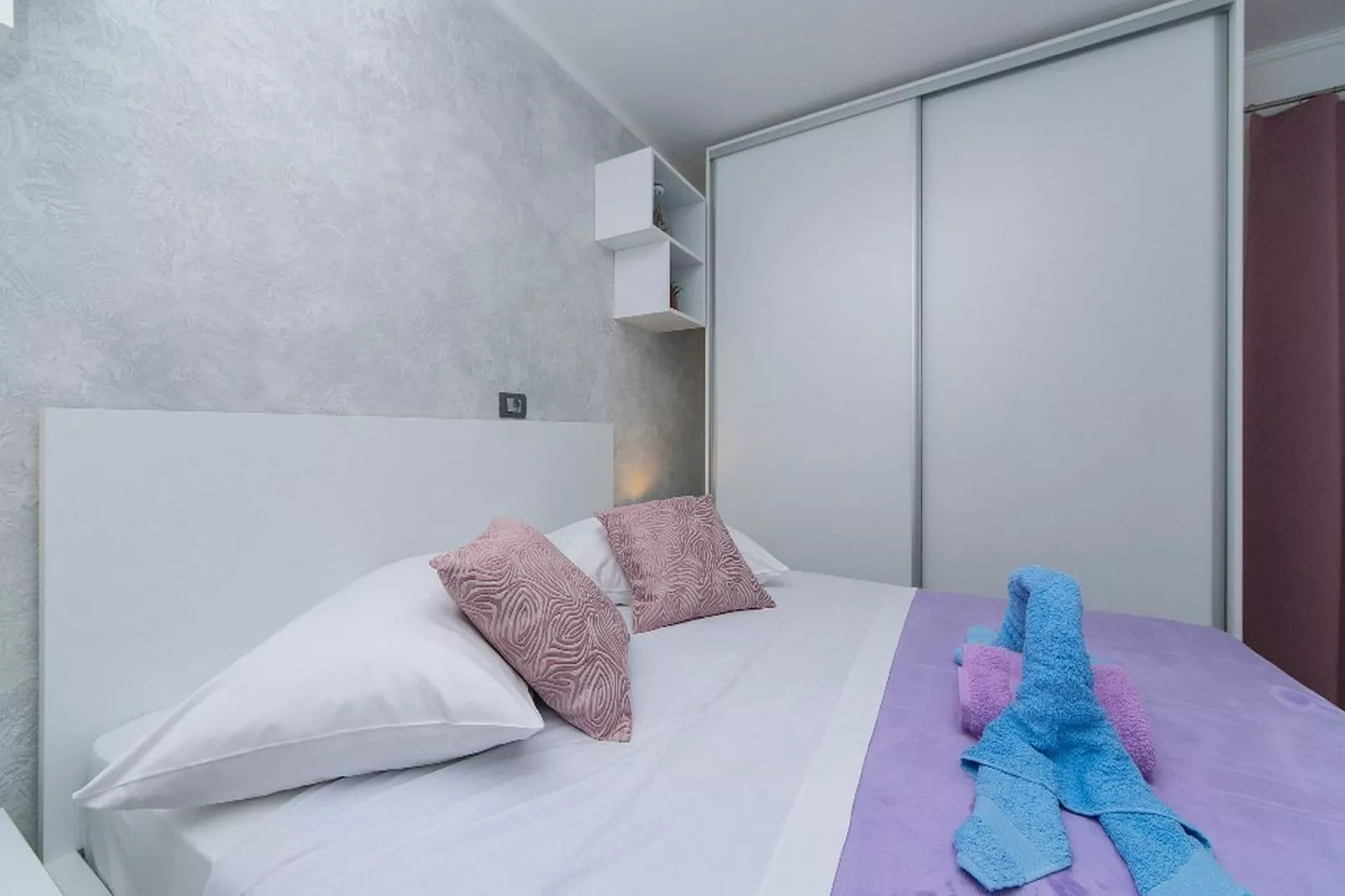 Apartment Papilio  - Two Bedroom Apartment with Terrace-Chambre