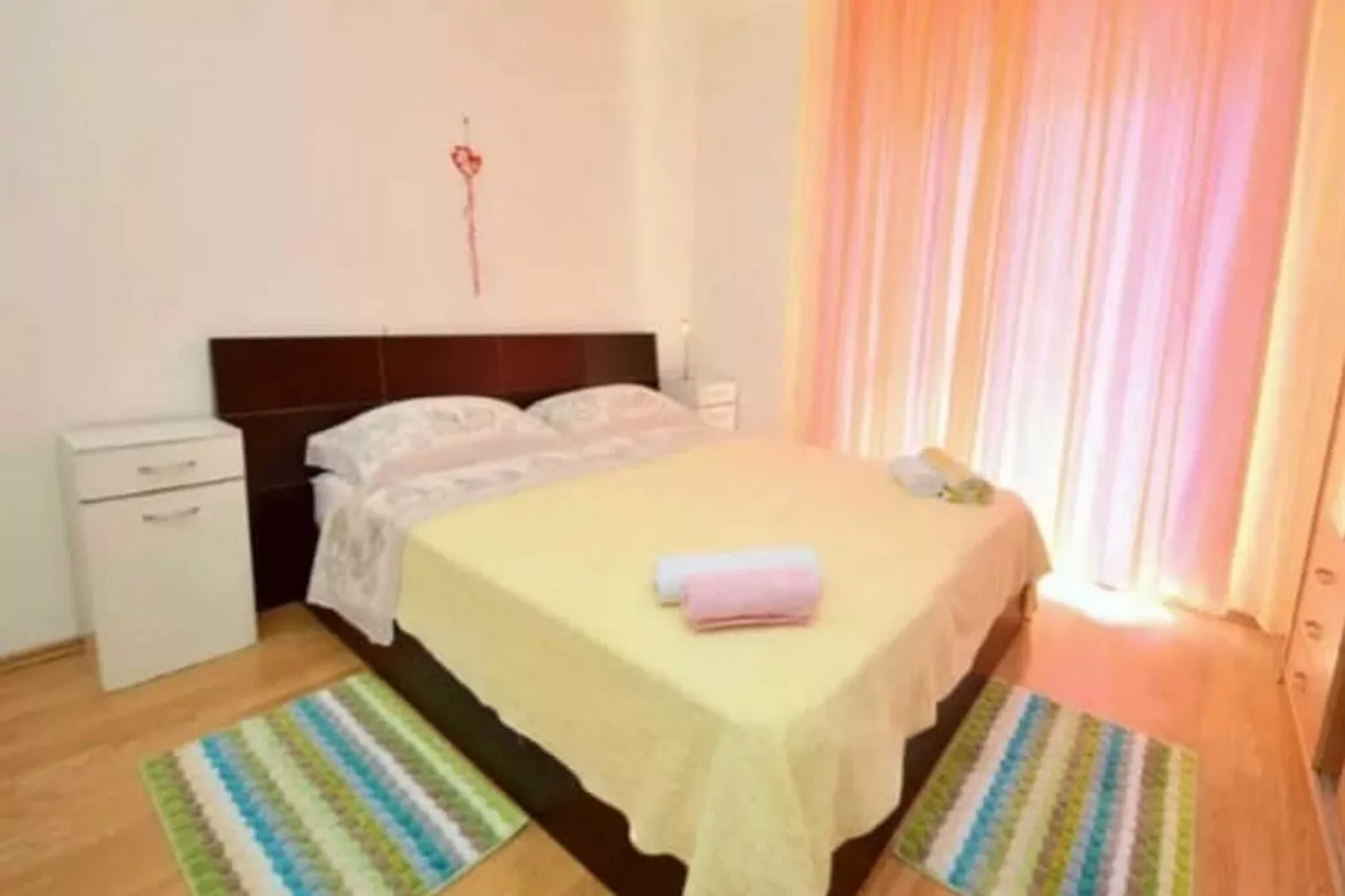 Apartment Mila - Three Bedroom Apartment with Terrace and Sea View-Bedroom
