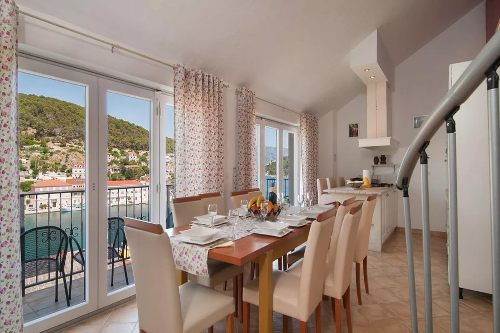 Villa Princes - Seven Bedroom Villa-Dining room
