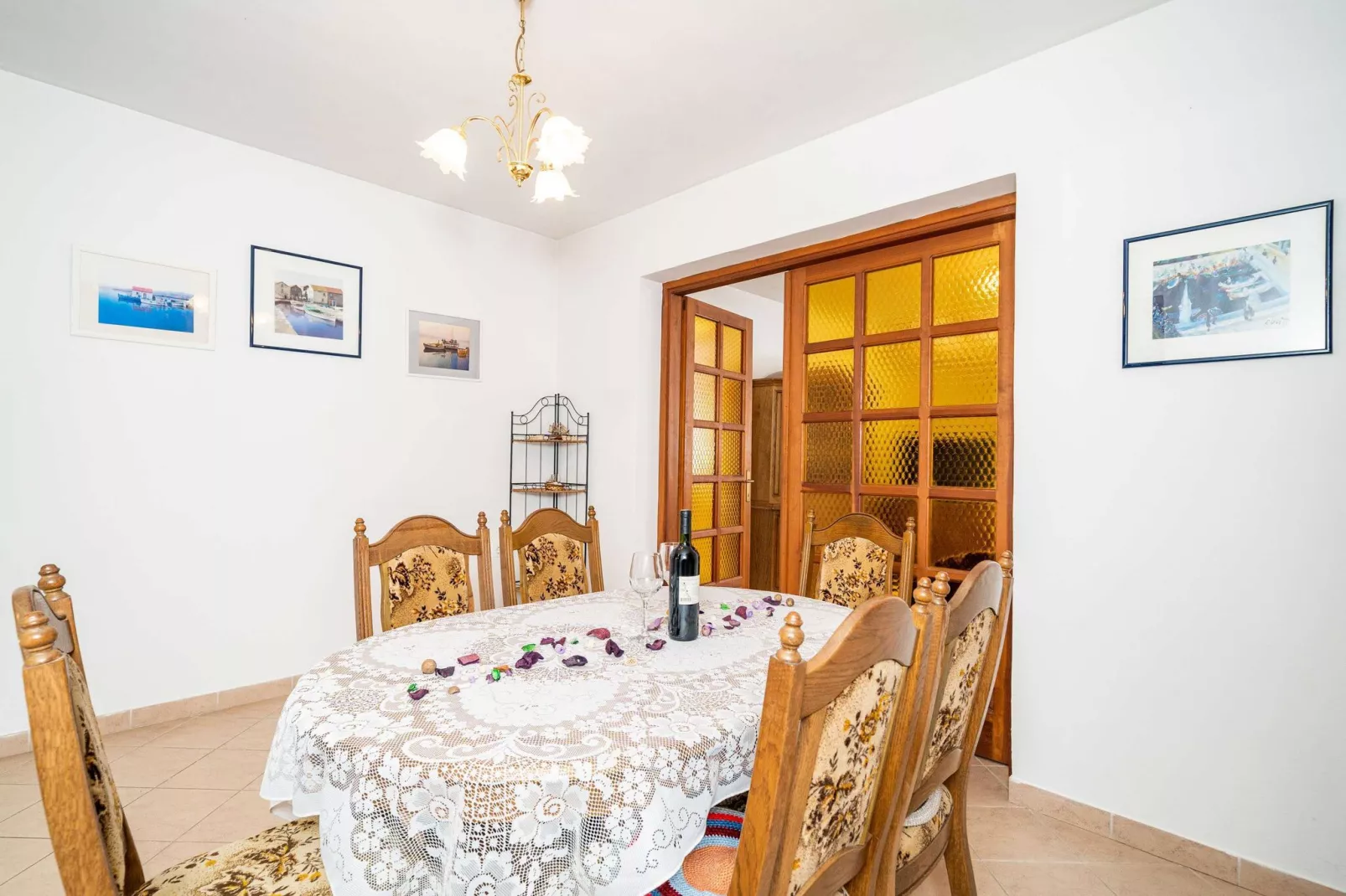 Apartment Bobić- Three Bedroom Apartment with Balcony and Sea View-Dining room