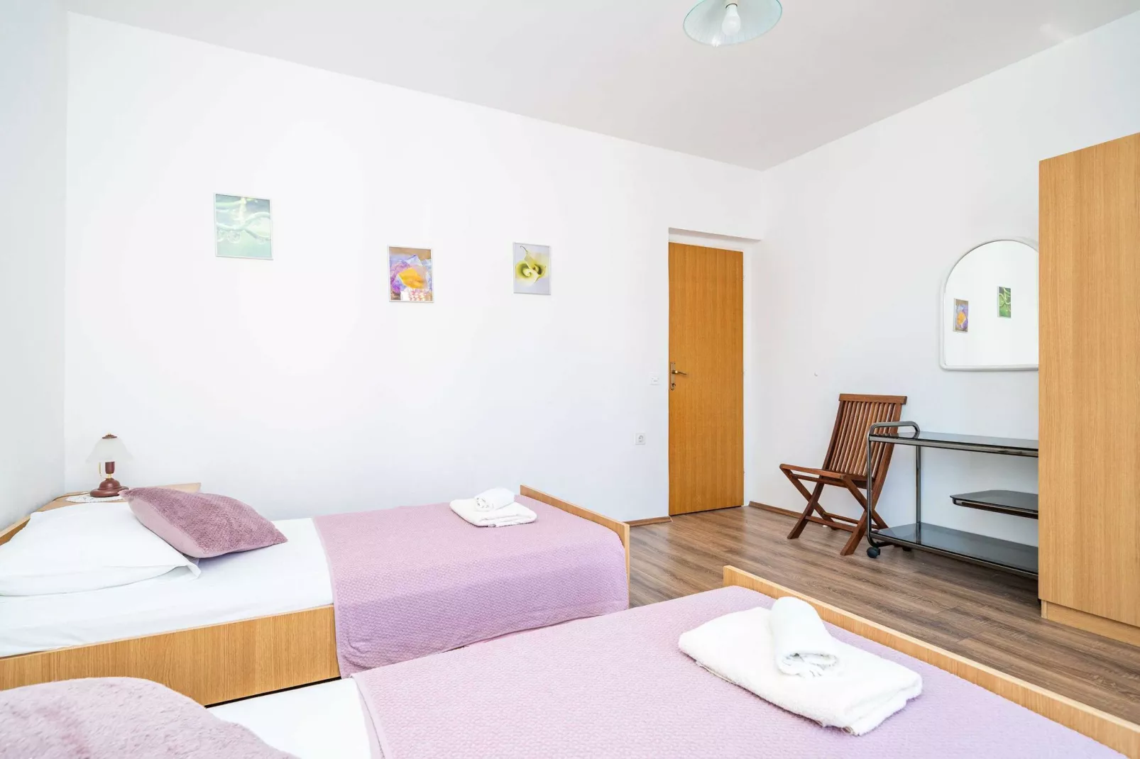 Apartment Bobić- Three Bedroom Apartment with Balcony and Sea View-Bedroom