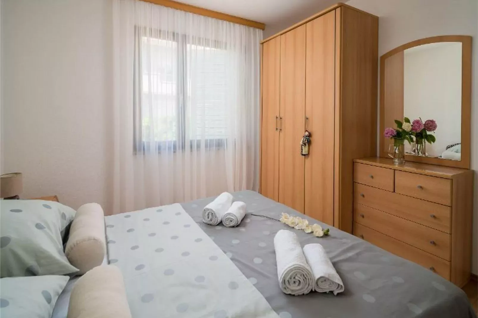 Apartments Tomas - Four Bedroom Apartment with Balcony(A4)