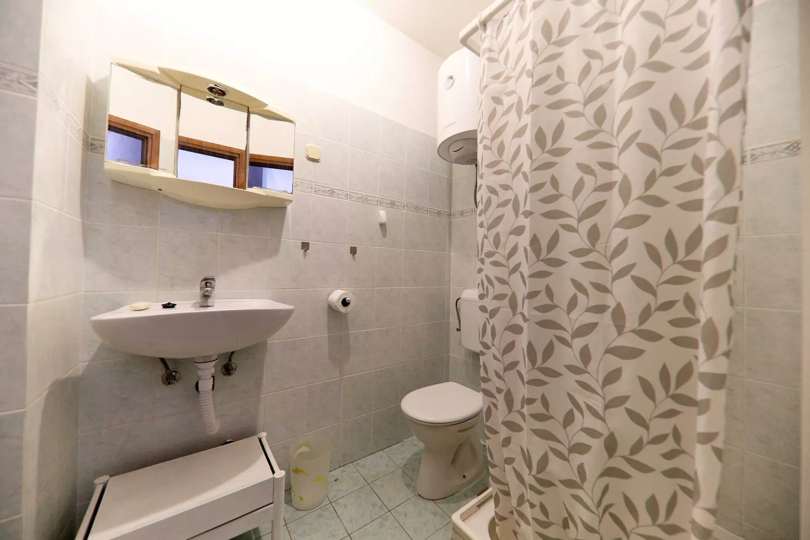 Apartments Melita - Premium Two Bedroom Apartment with Terrace and Sea View (A3)-Bathroom