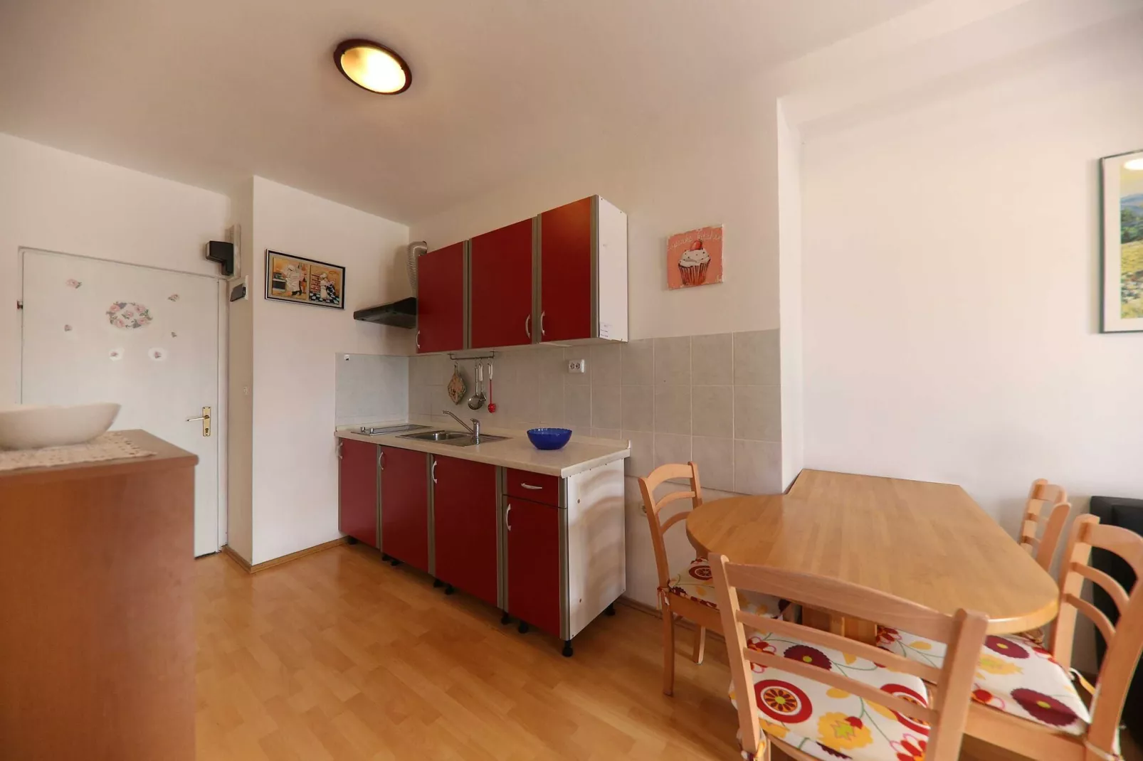 Apartments Melita - Superior Two Bedroom Apartment with Balcony and Sea View (A4)-Küche
