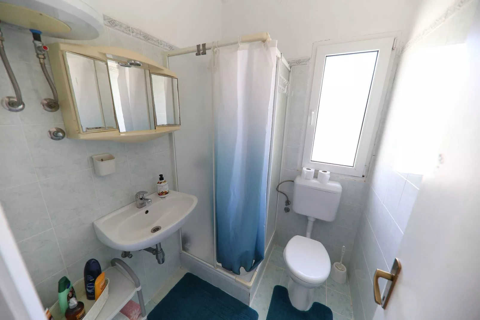 Apartments Melita - Superior Two Bedroom Apartment with Balcony and Sea View (A4)-Badezimmer