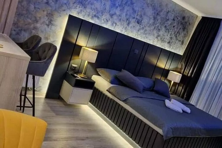 Wellness Apartments - Studio Apartment with Terrace (G3)-Bedroom