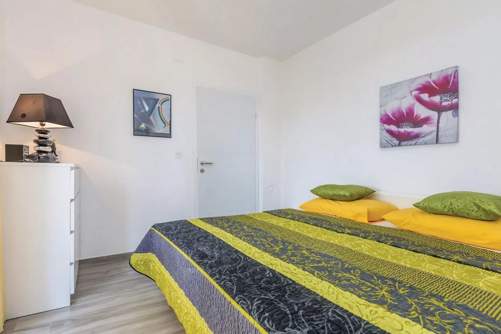 Apartments Paola - Two Bedroom Apartment with Terrace and Sea view-Bedroom