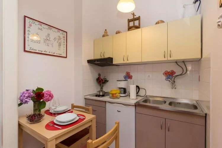Sweetest Thing Apartment - Studio Apartment (A3)-Kitchen