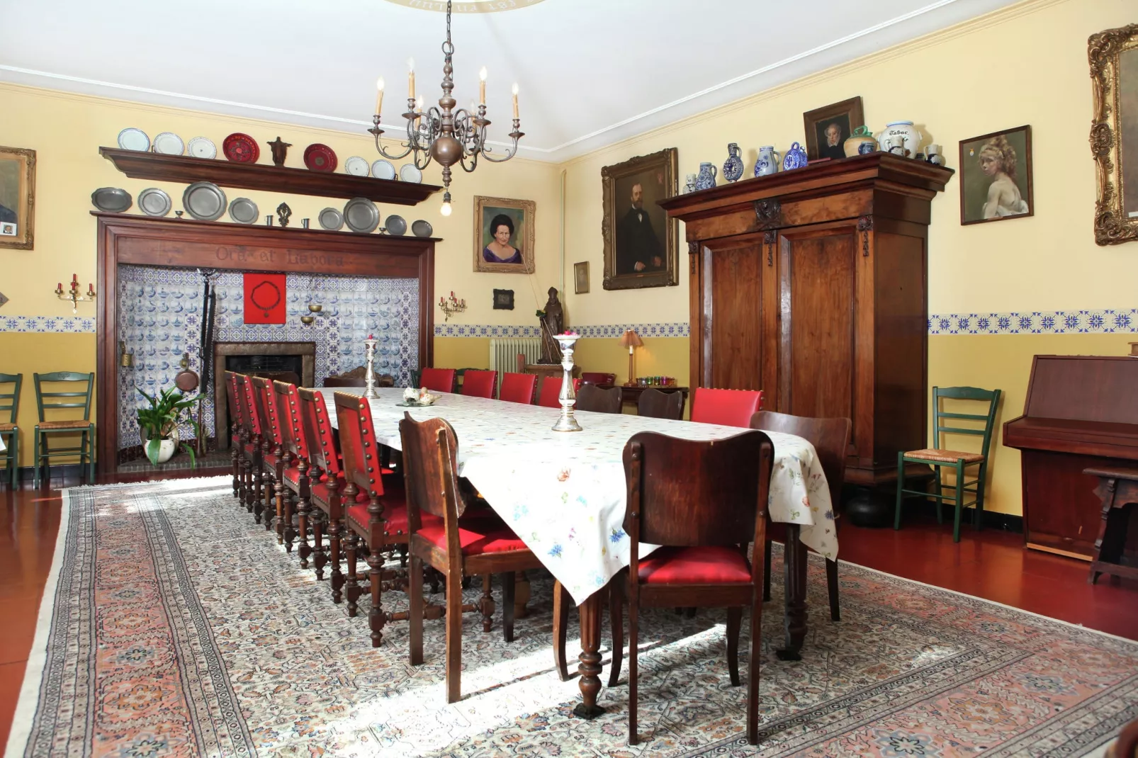 Reedpool 12 pax-Dining room