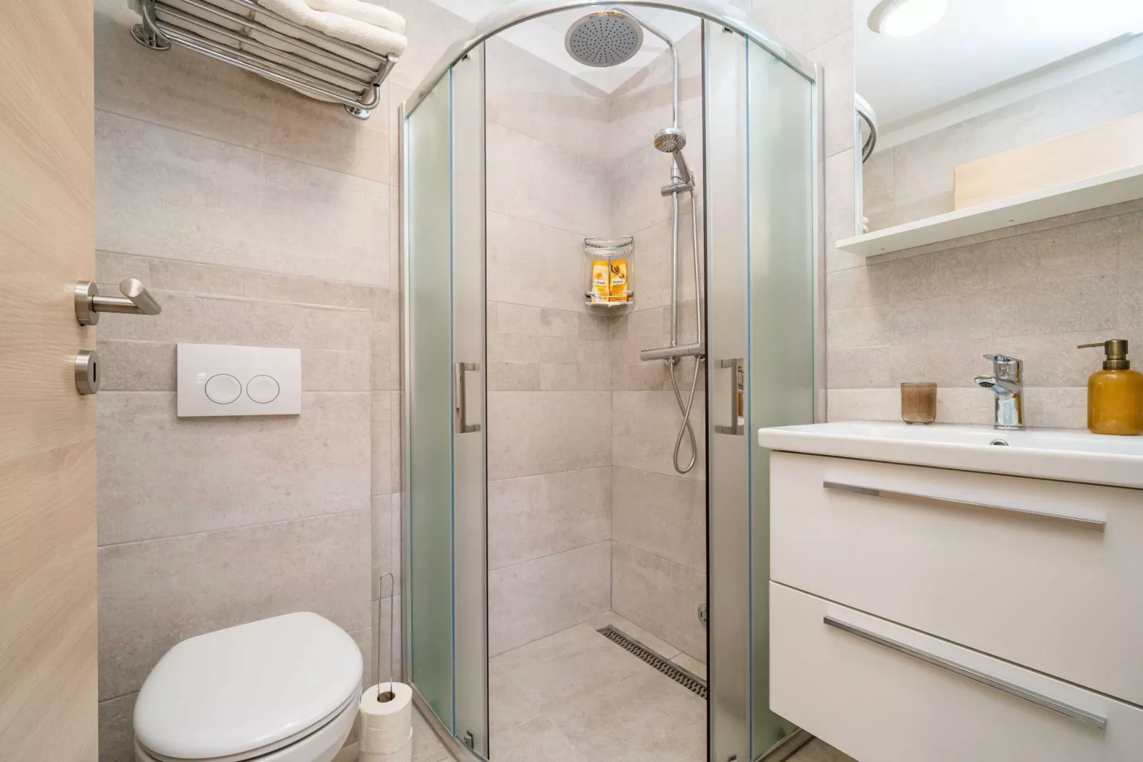 Argenta Rooms - Premium Double Room with Balcony (Argenta 2)-Badezimmer