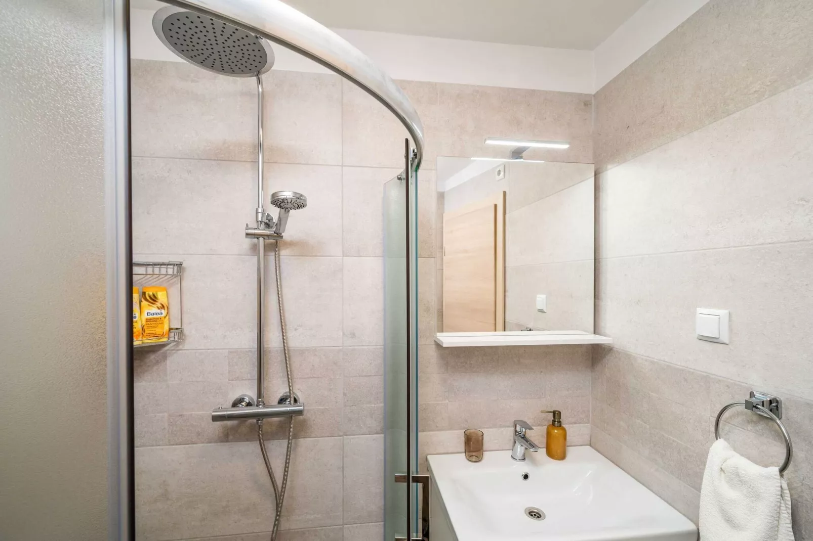 Argenta Rooms - Premium Double Room with Balcony (Argenta 2)-Badezimmer